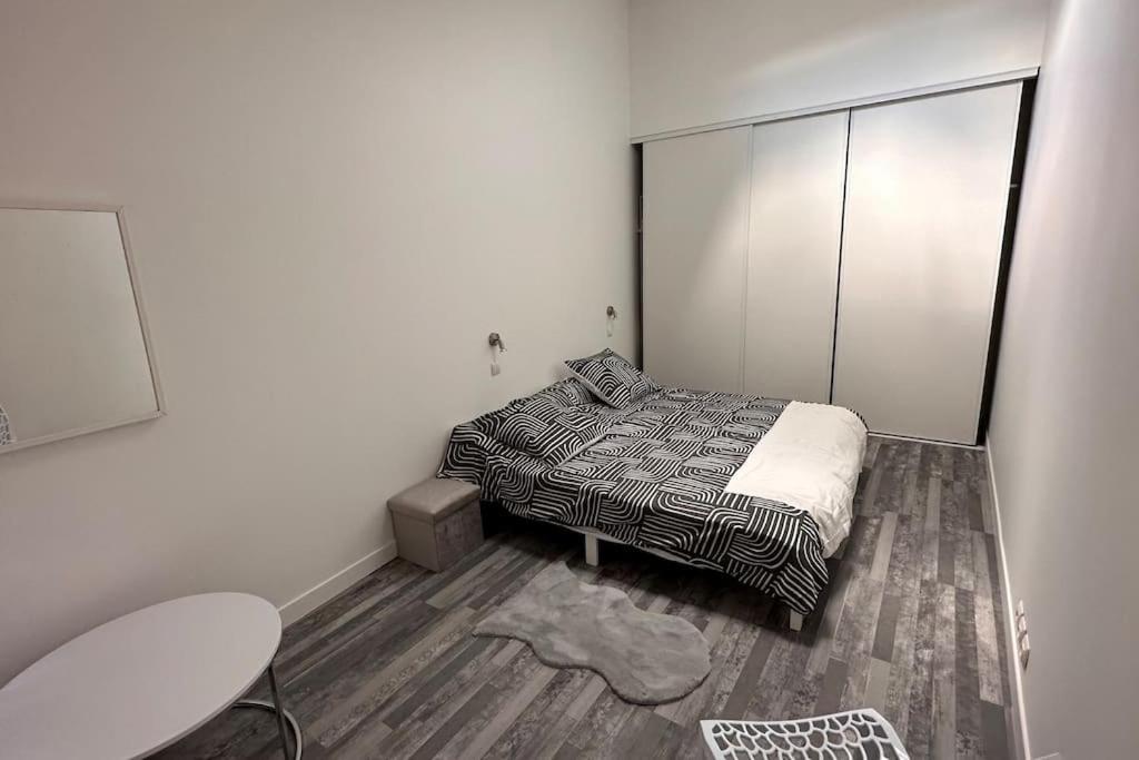 Vila Maison Entierement Renovee Ambares-et-Lagrave Exteriér fotografie